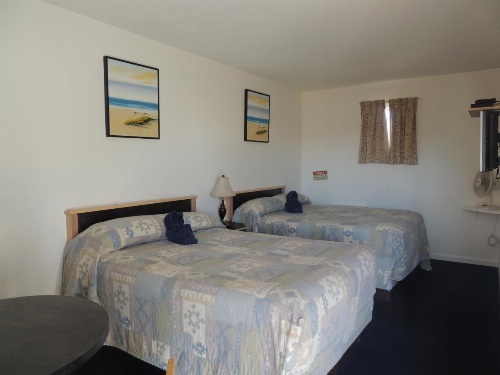 100 Mile Motel & RV Park image 12