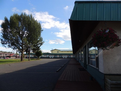 100 Mile Motel & RV Park image 22