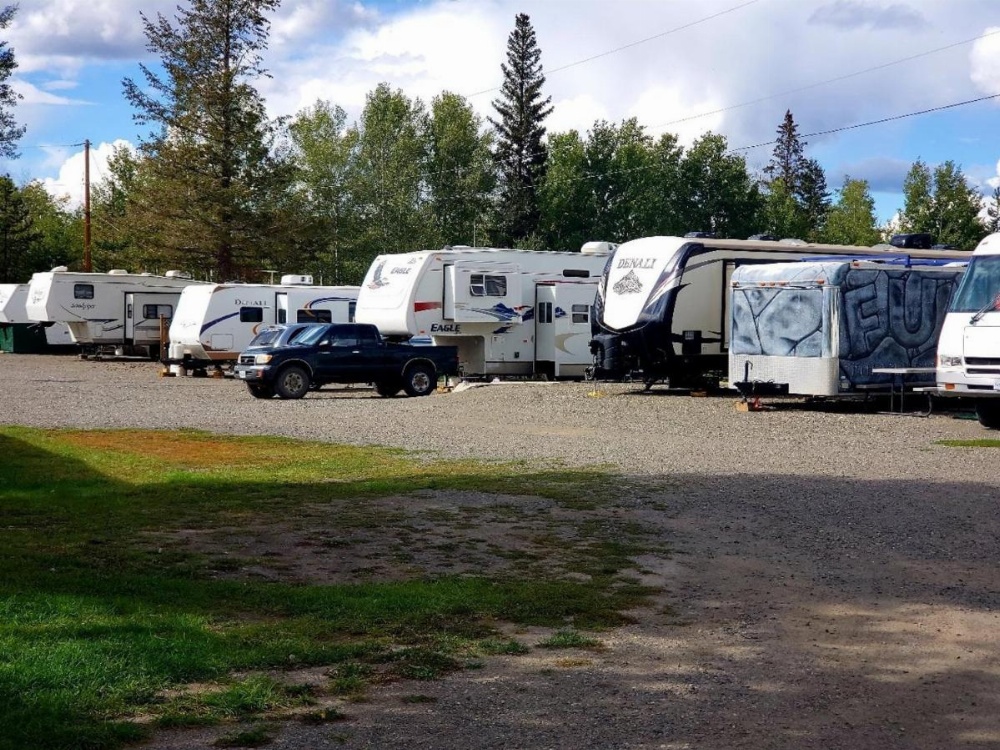 100 Mile Motel & RV Park Image 31